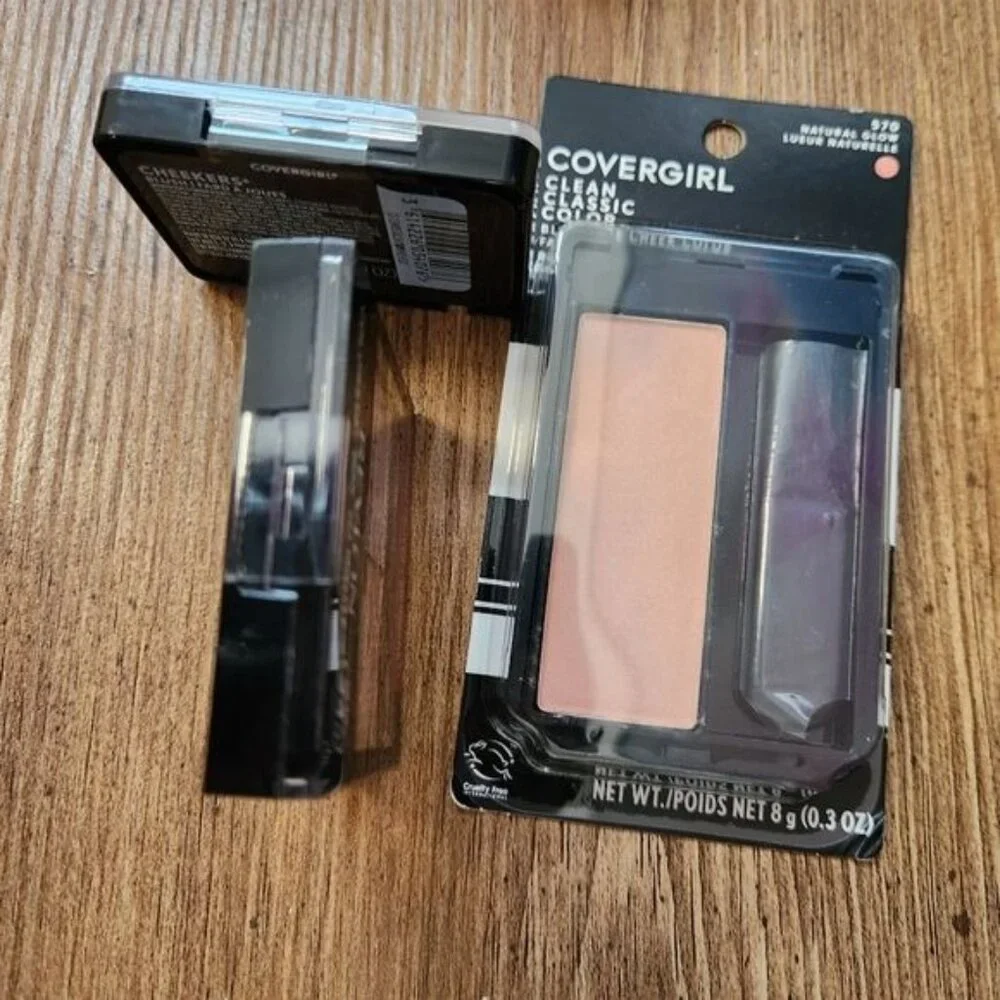 Bundle Covergirl Clean Classic Color